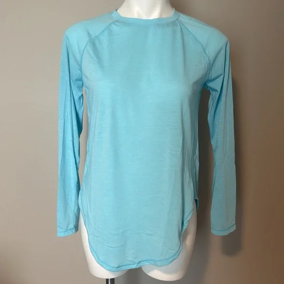 Under Armour Light Blue Long Sleeve Cut Out Loose Athletic Shirt Size Small - Picture 2 of 5